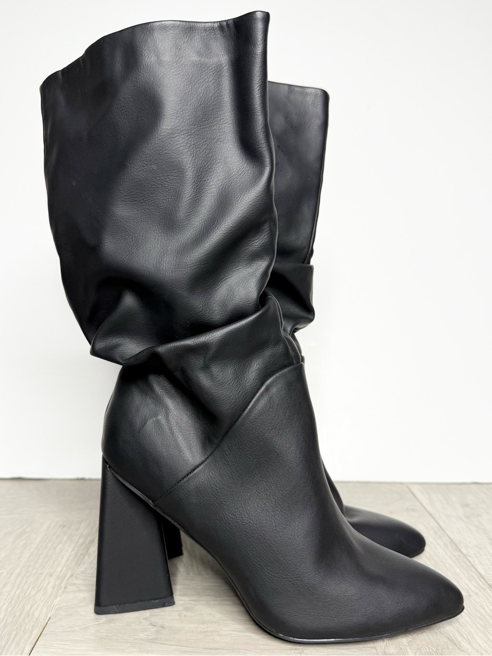 DV Dolce Vita Wandah Black Slouch Boot 8